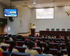 包含埃因霍温训练开放日，清晨造点机会引欢呼，CBA常规赛在即，球探报告显示潜力的词条