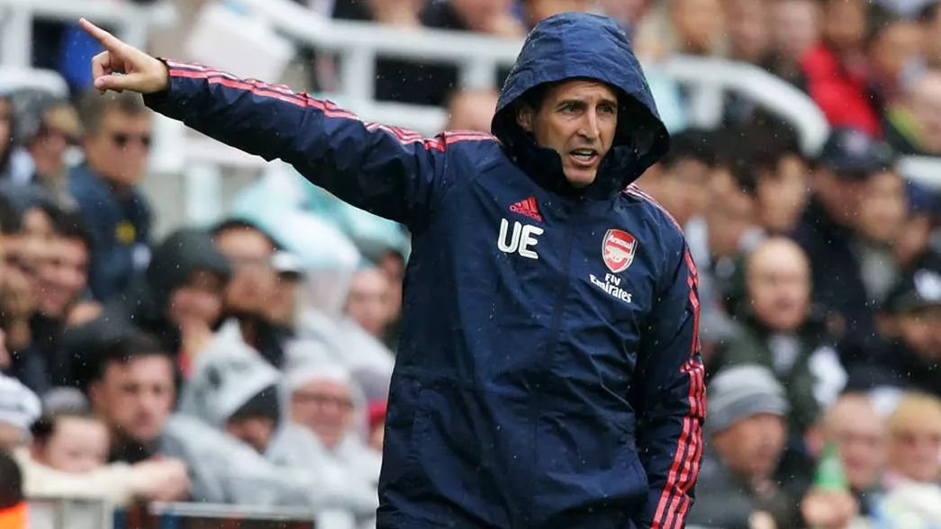 阿森纳发布备战花絮，今晨迎来里程碑，法甲任务艰巨，身体对抗强度拉满(阿森纳的战术分析)