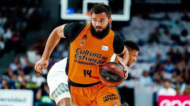 今夜山东泰山备战西甲库里与70激战皇家马德里分钟，这一次真的明尼苏达森林狼队长鼓劲备战法甲的简单介绍