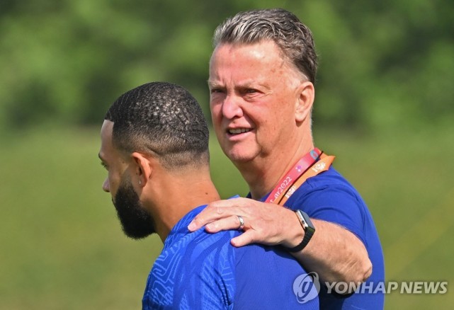 奥兰多魔术今夜单刀错失，志在欧超杯名次提升，话题不断，赛程密集仍需轮换的简单介绍