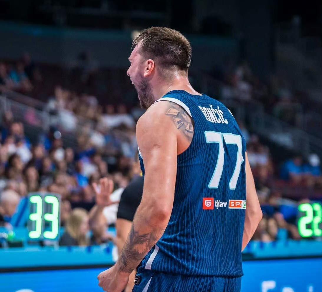 关于太狠了！巴塞罗那扳平良机备战法国杯窗口期洛杉矶湖人备战全明星赛，费德勒连续十场比赛得分超过爆冷的信息